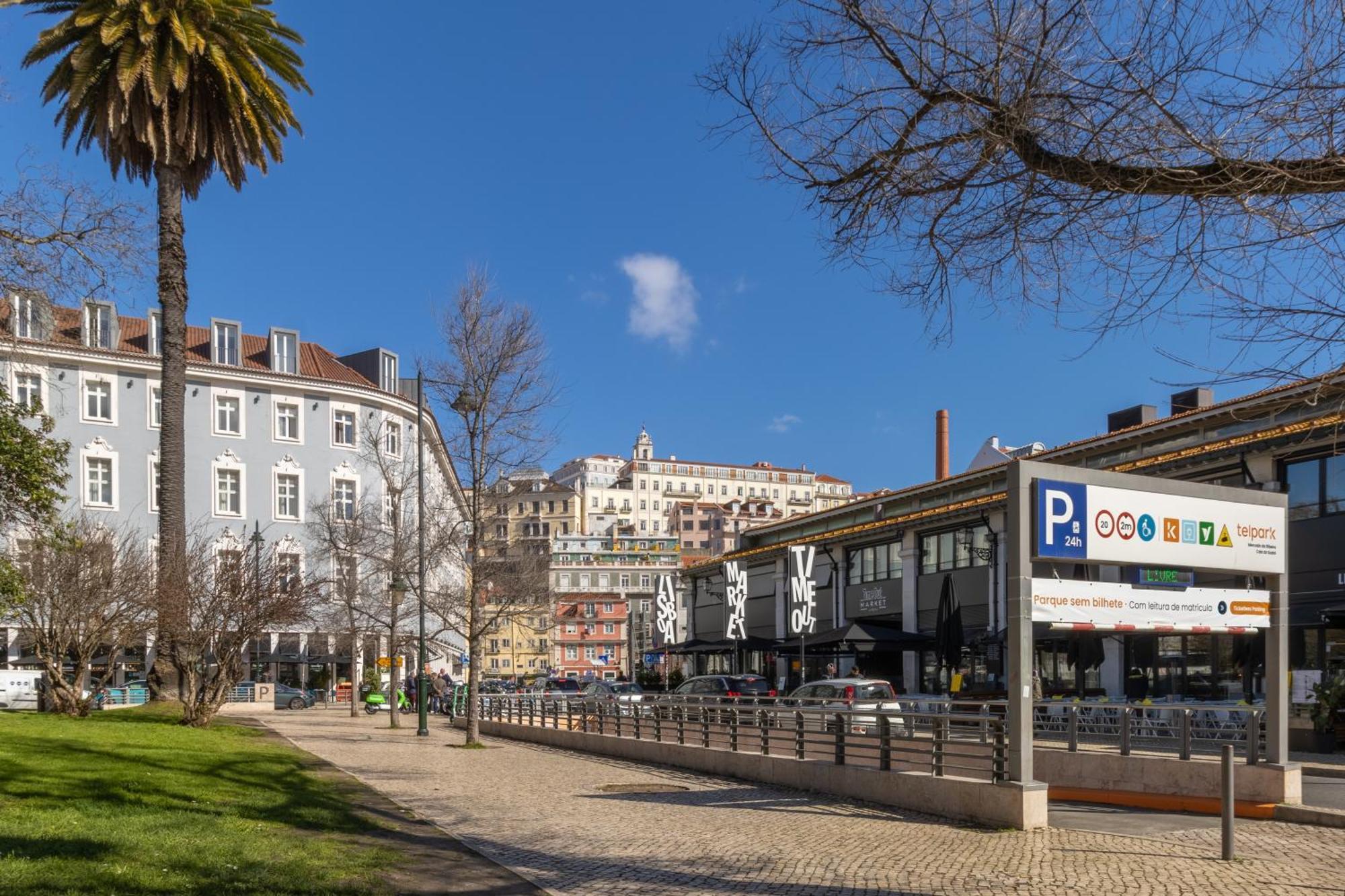 Modern 3Br, Terrace, Ac/Heating & Self Check-In Apartment Lisbon Exterior photo